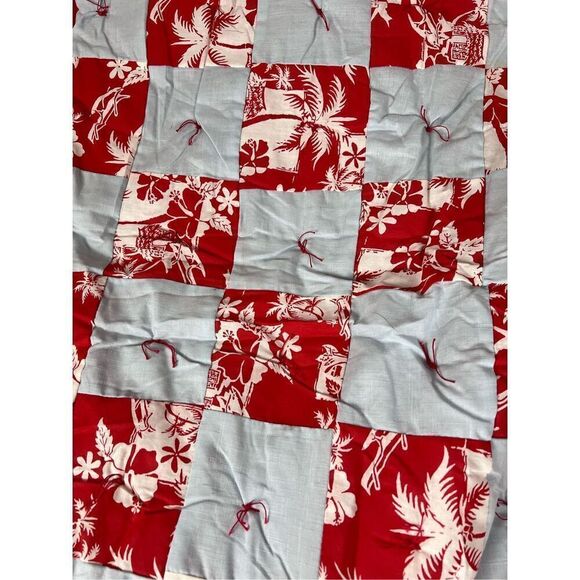 Vintage Tiki Hawaiian Quilt - HTF - Picture 2 of 7